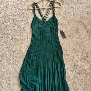 Elegant Green Summer Maxi-Dress